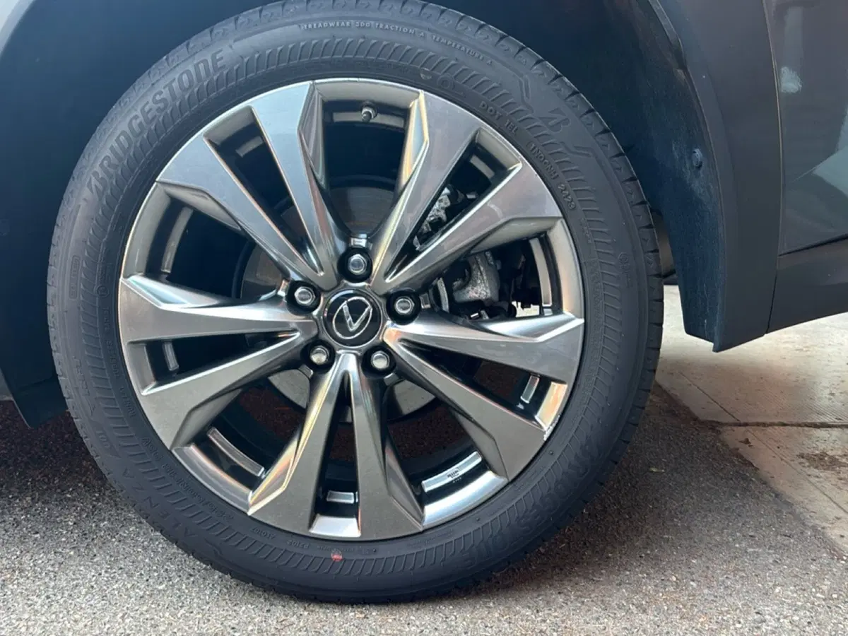 Lexus UX usata a Bologna (7)