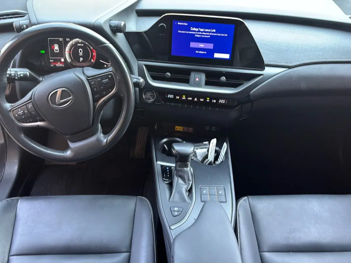 Lexus UX usata a Bologna (9)