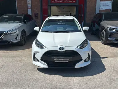 Toyota Yaris 1.5 Hybrid 5 porte Energy del 2022 usata a San Lazzaro di Savena