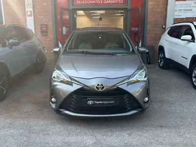 Toyota Yaris 1.0 5 porte Lounge del 2017 usata a San Lazzaro di Savena