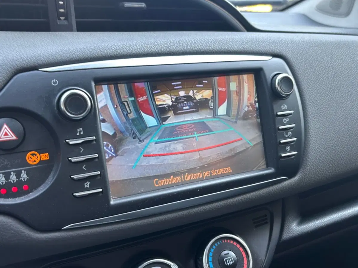 Toyota Yaris usata a Bologna (12)