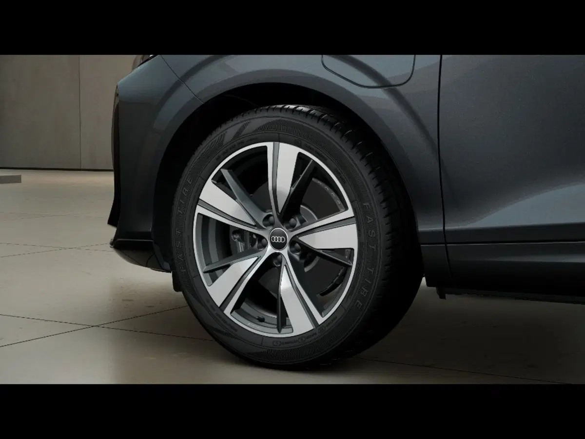 Audi Q3 Sportback nuova a Grosseto (6)