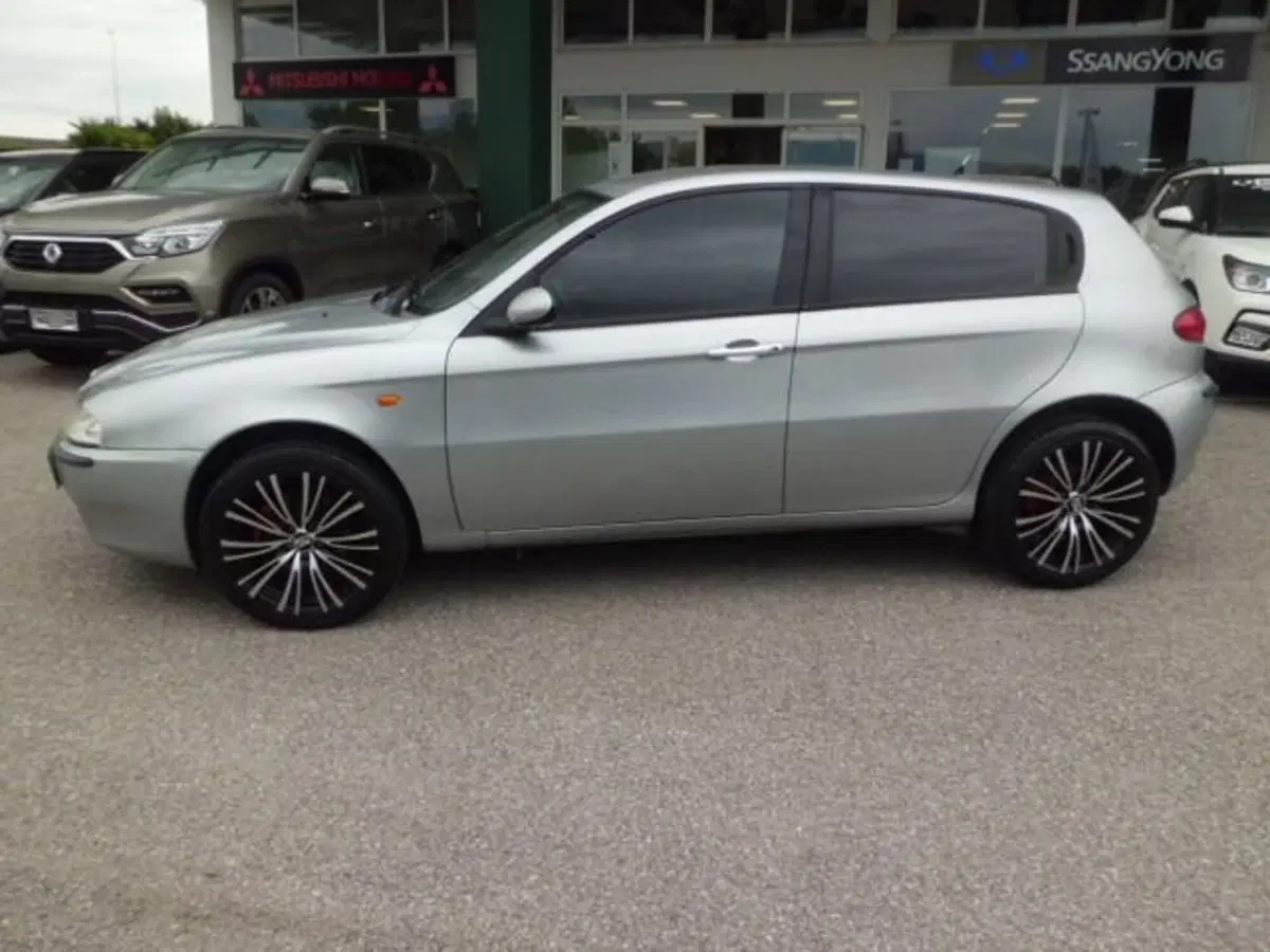 Alfa Romeo 147 usata a Pordenone