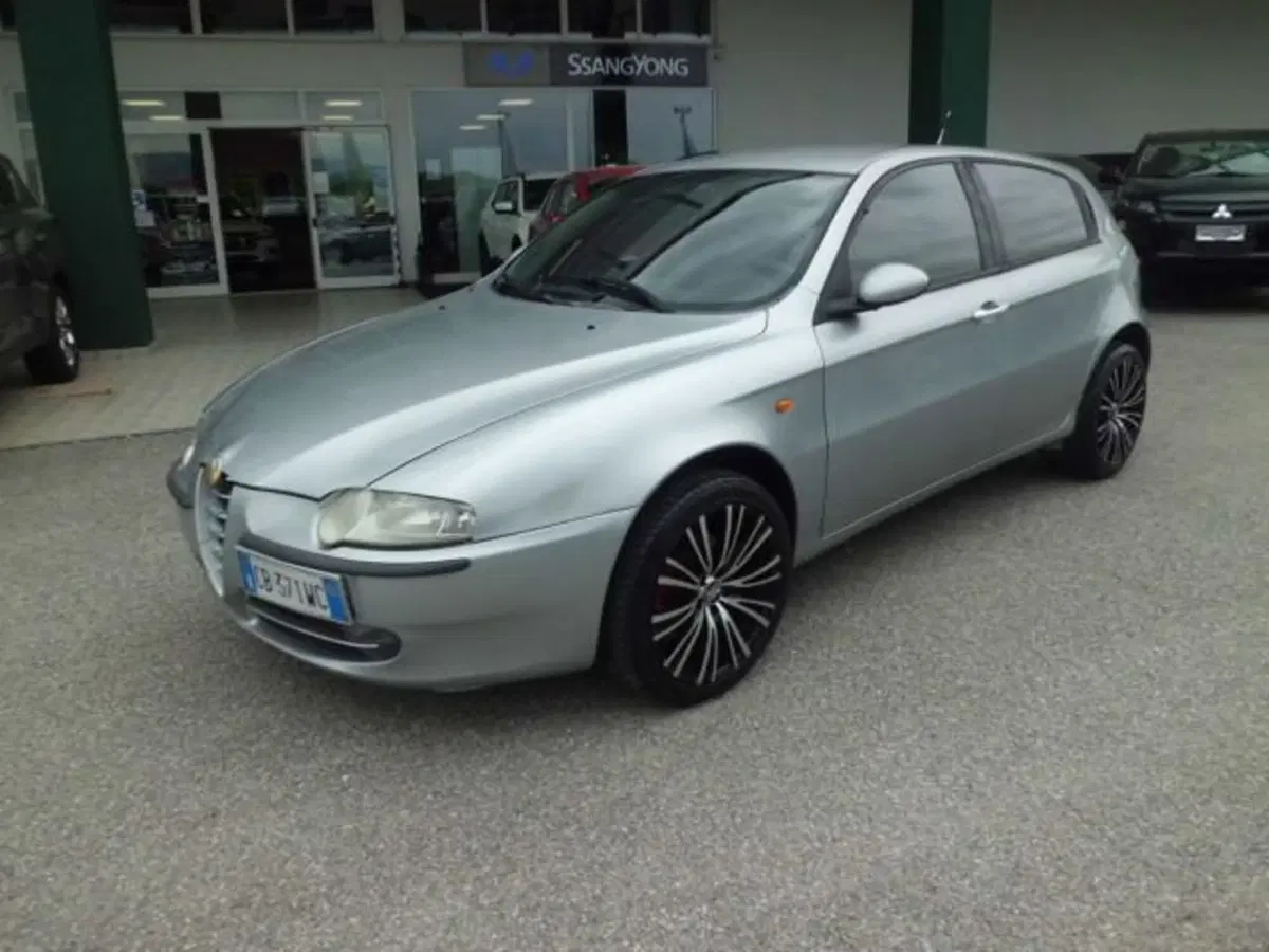 Alfa Romeo 147 usata a Pordenone (2)