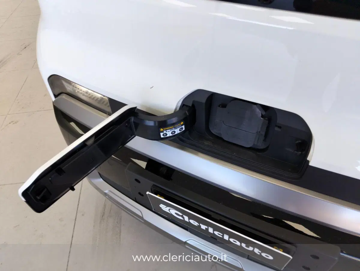 Kia PV5 Cabinato nuova a Como (13)