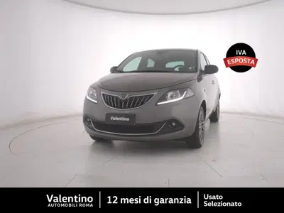 Lancia Ypsilon 1.0 FireFly 5 porte S&amp;S Hybrid Gold Plus del 2023 usata a Roma