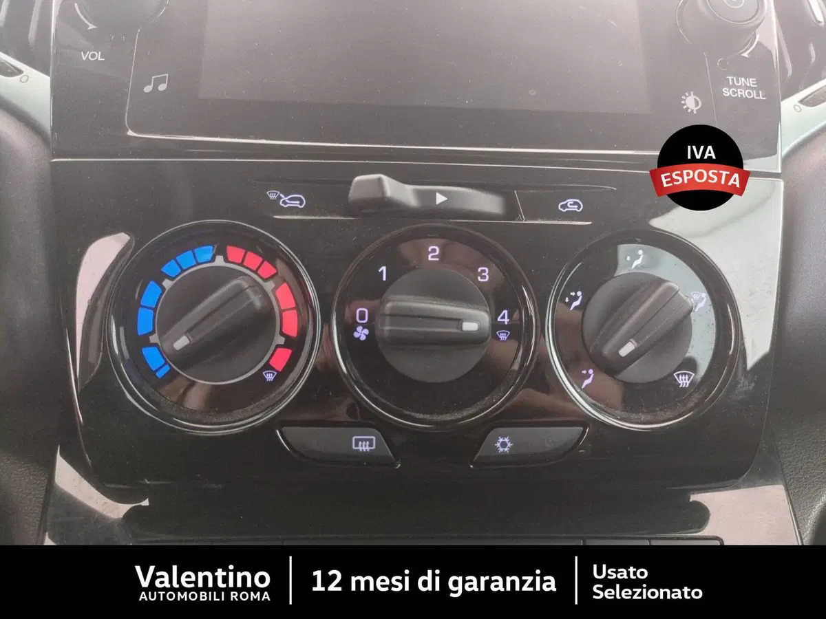 Lancia Ypsilon usata a Roma (16)