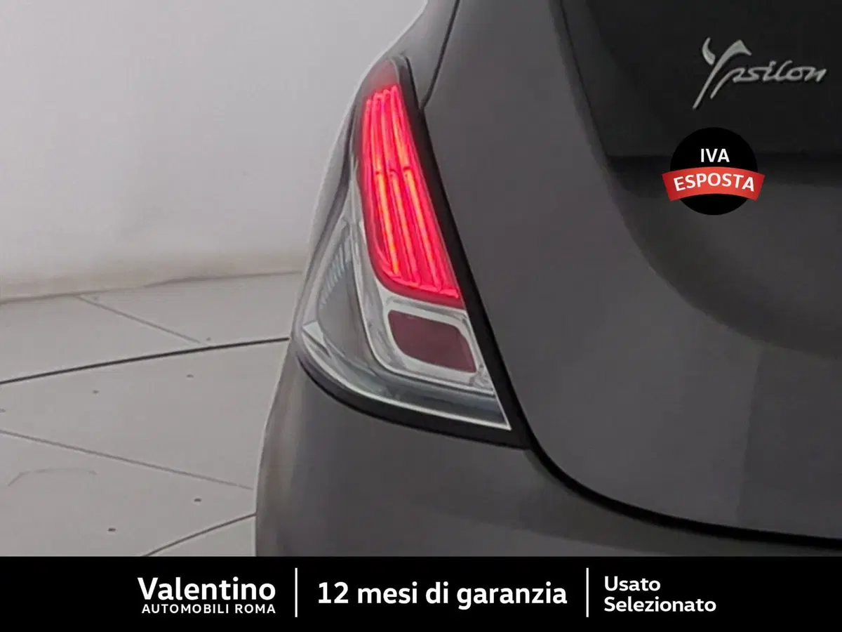 Lancia Ypsilon usata a Roma (9)