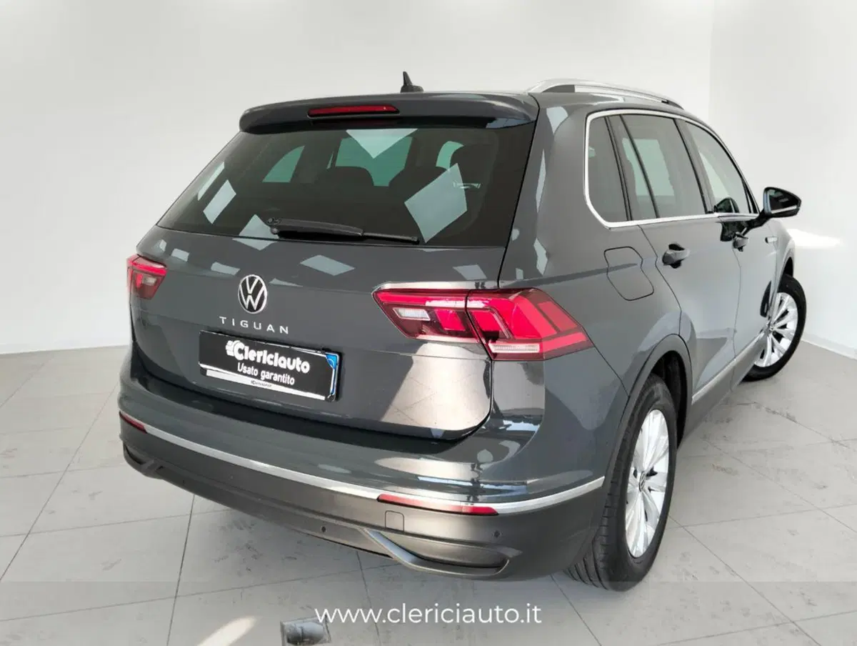 Volkswagen Tiguan usata a Como (2)