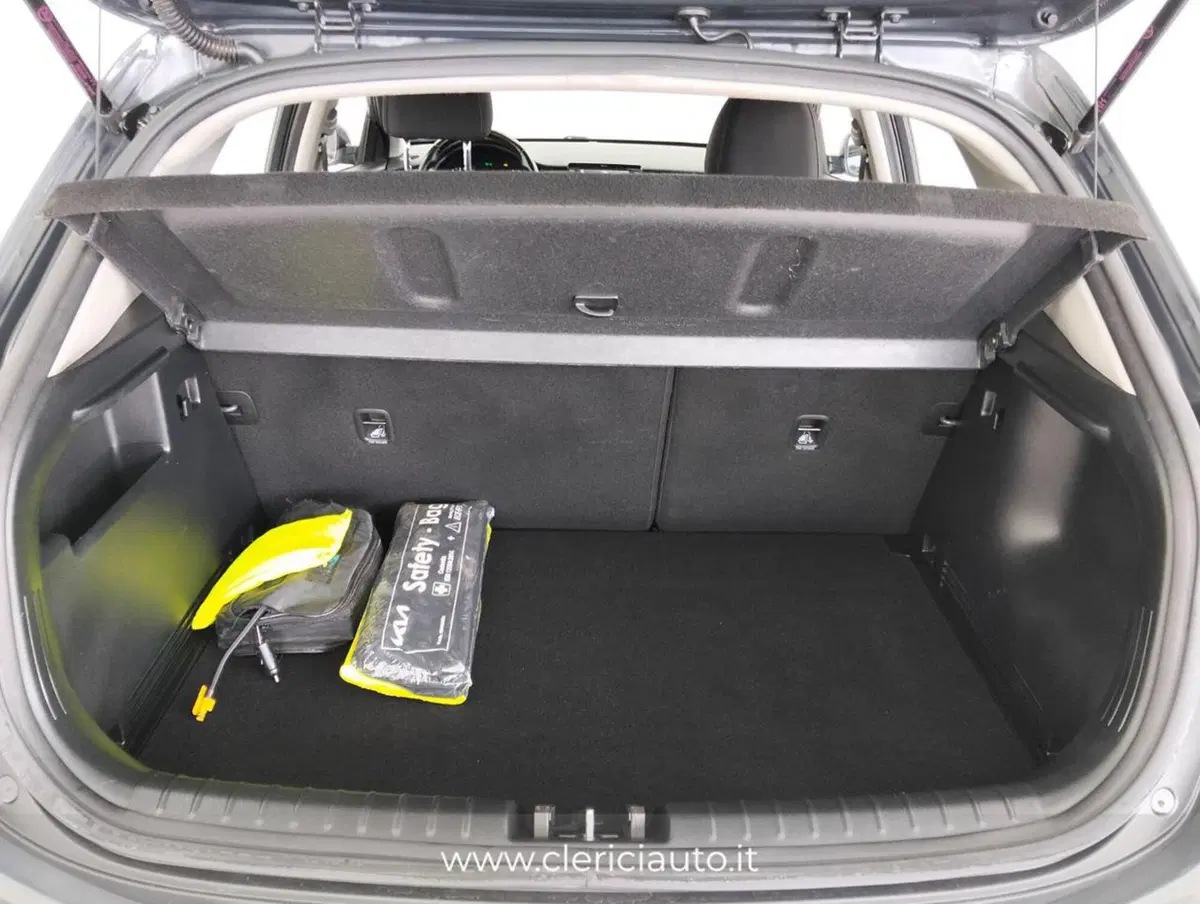 Kia Stonic usata a Como (15)