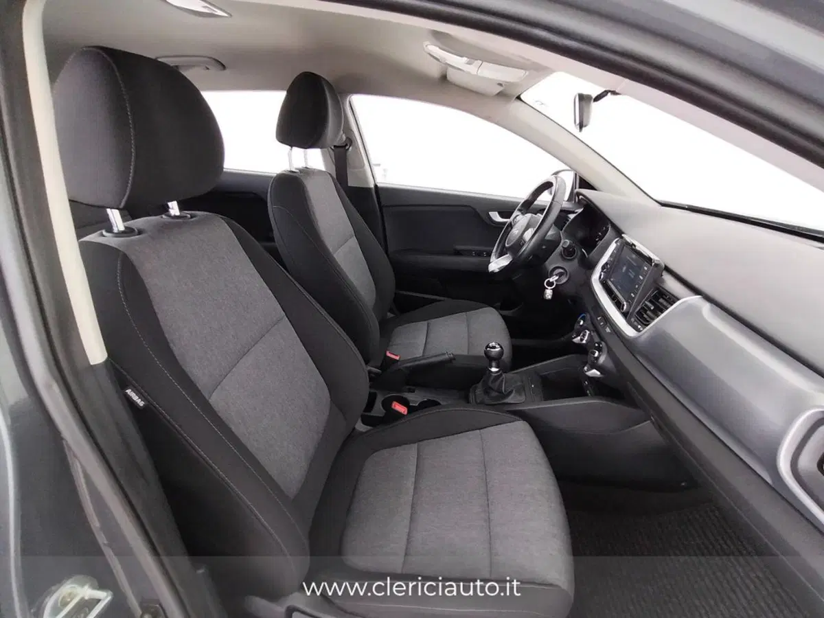 Kia Stonic usata a Como (3)