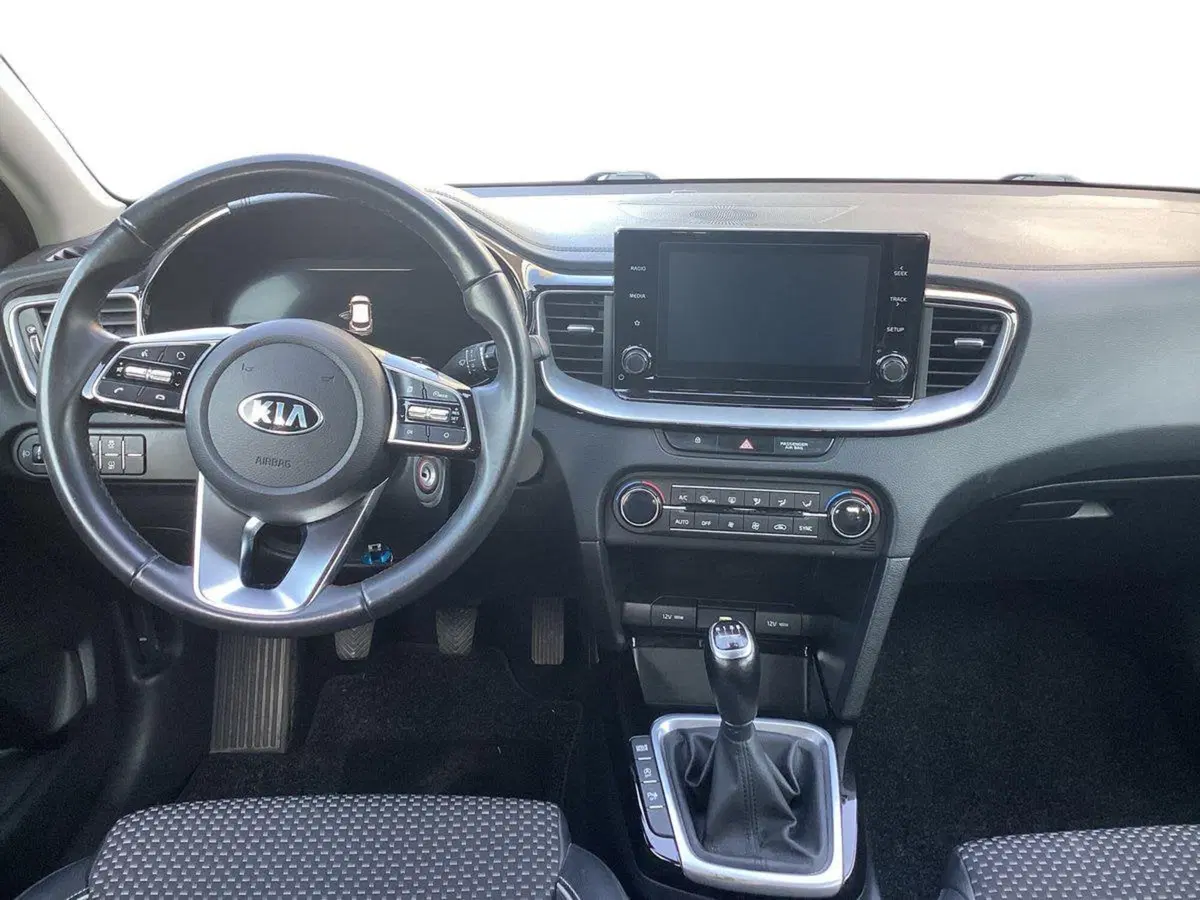 Kia XCeed usata a Foggia (8)