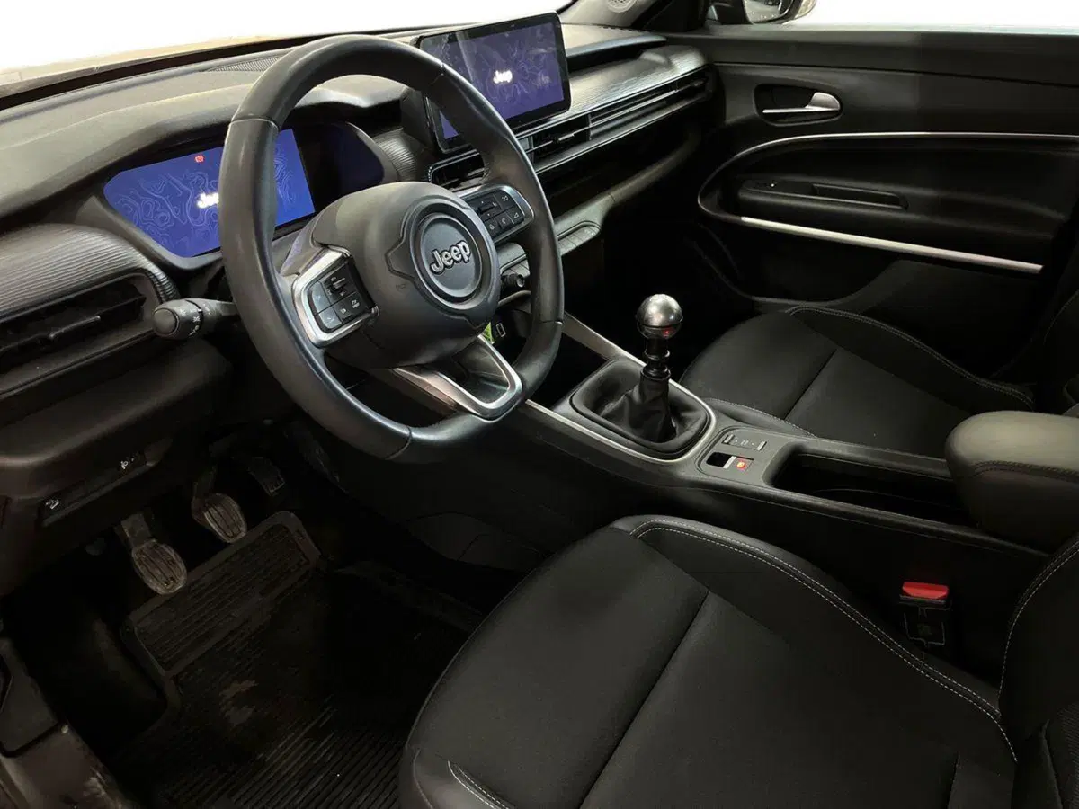 Jeep Avenger usata a Lecce (10)