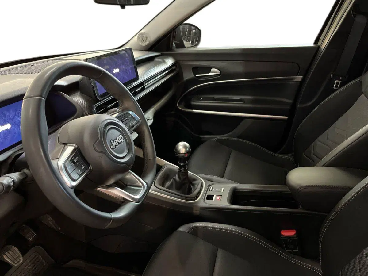 Jeep Avenger usata a Lecce (7)