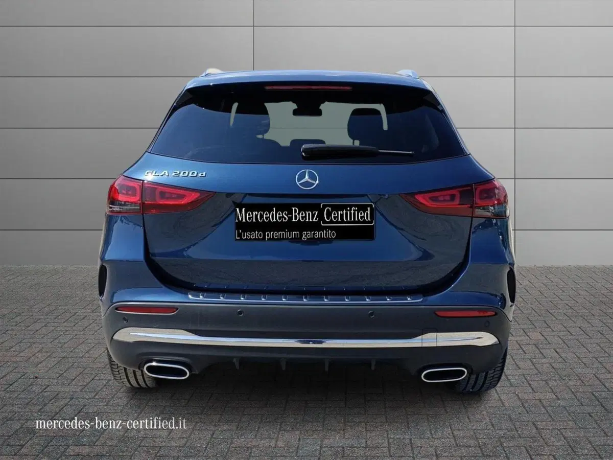 Mercedes-Benz GLA SUV usata a Taranto (4)