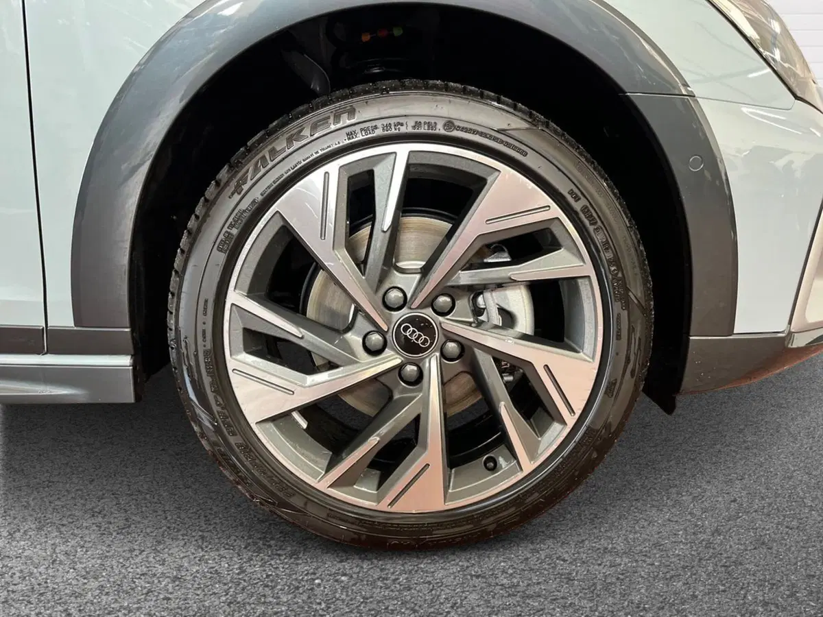 Audi A3 allstreet nuova a Matera (6)