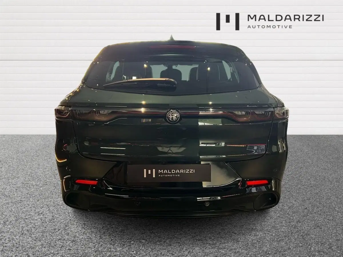 Alfa Romeo Tonale nuova a Bari (3)