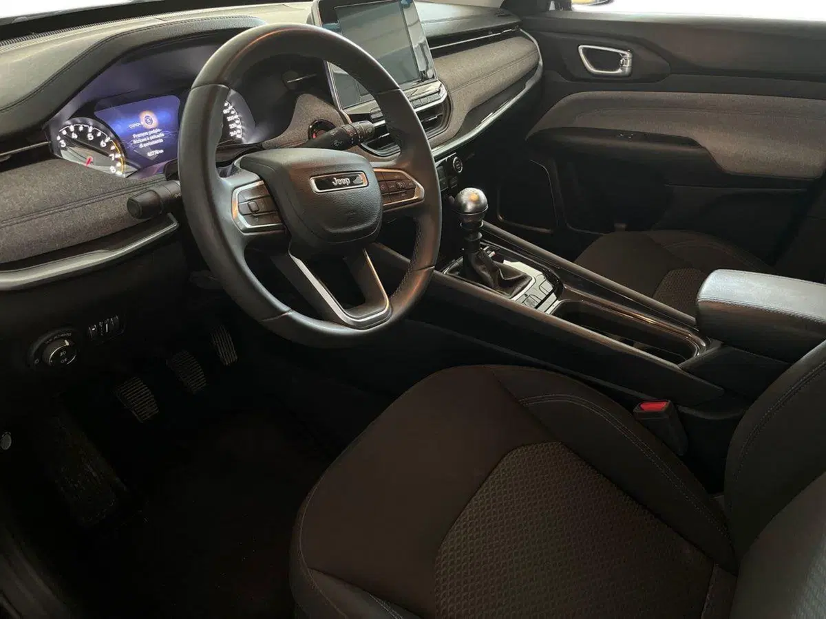 Jeep Compass usata a Bari (10)