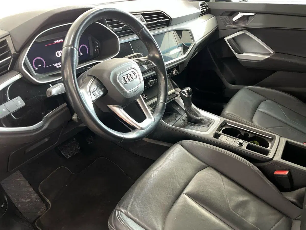 Audi Q3 usata a Bari (10)