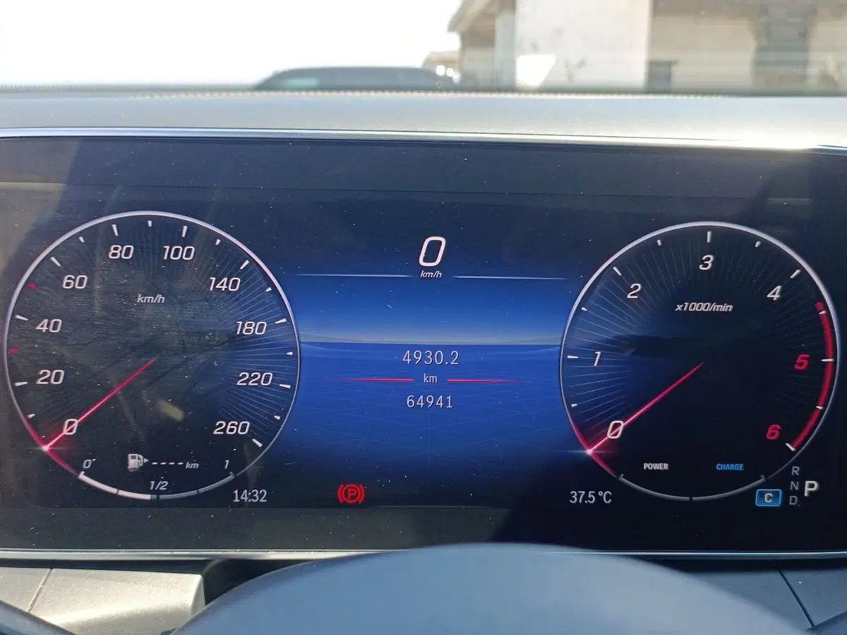 Mercedes-Benz GLC Coupé usata a Bari (13)