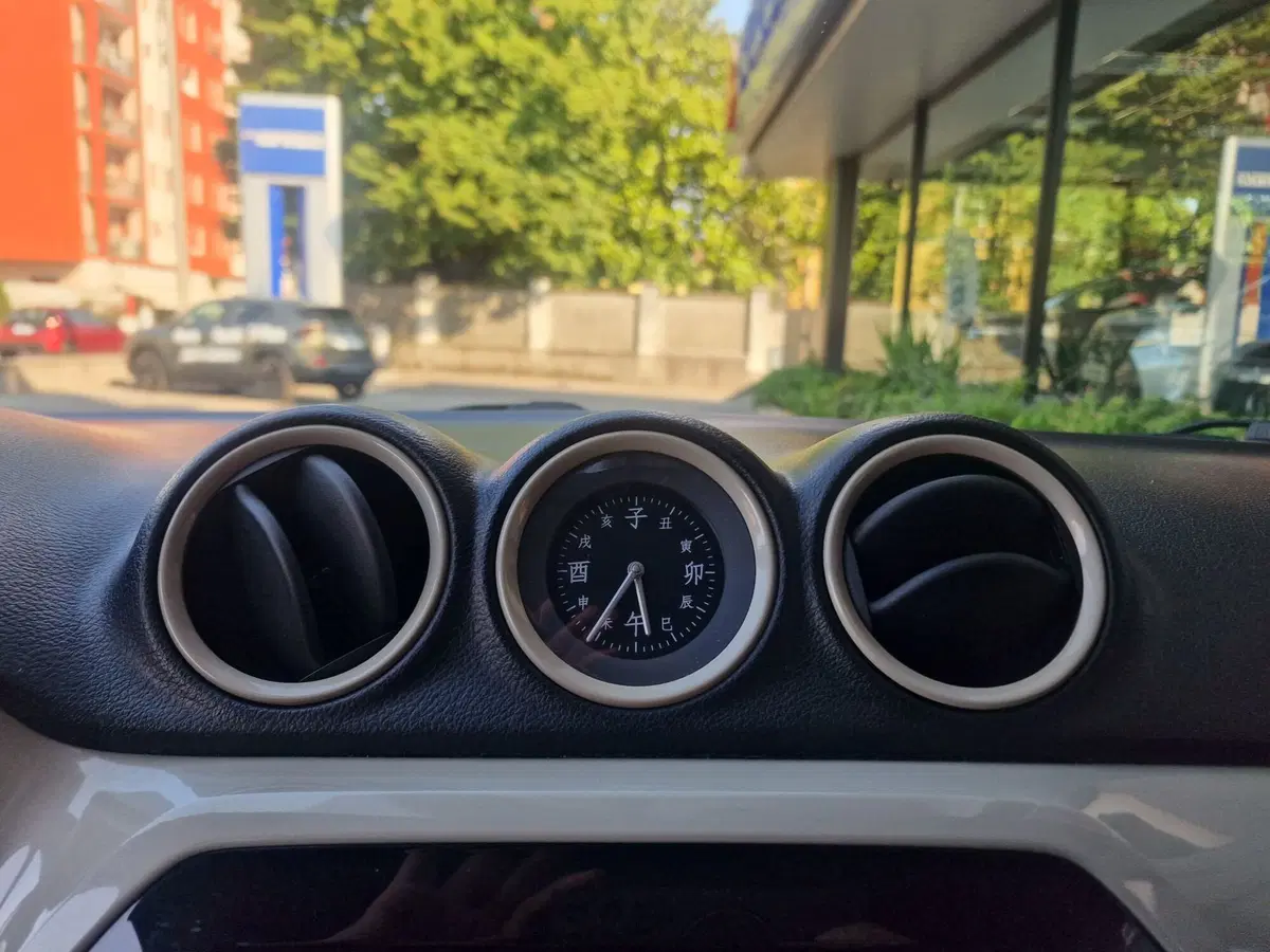 Suzuki Vitara usata a Milano (12)