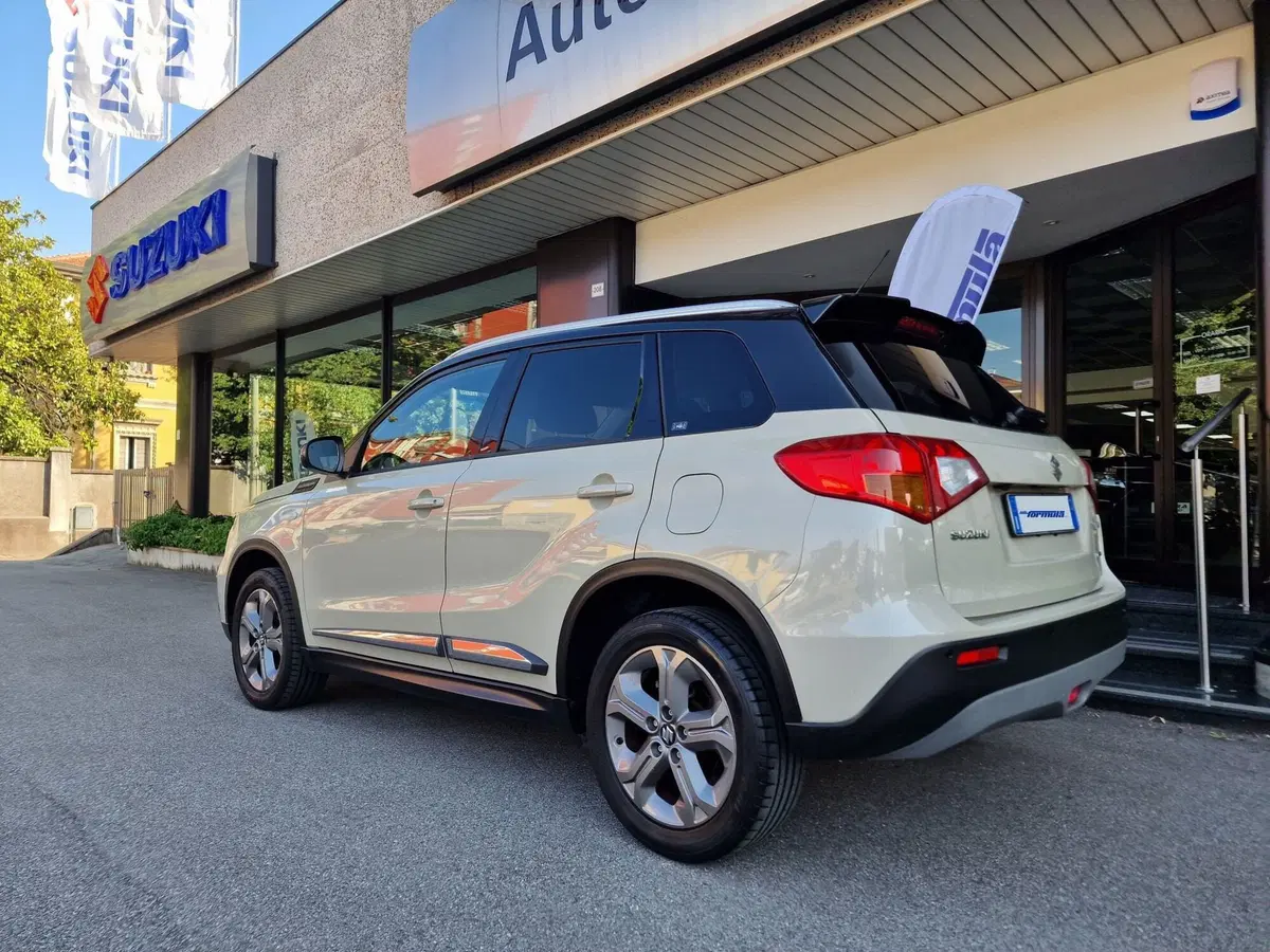 Suzuki Vitara usata a Milano (5)