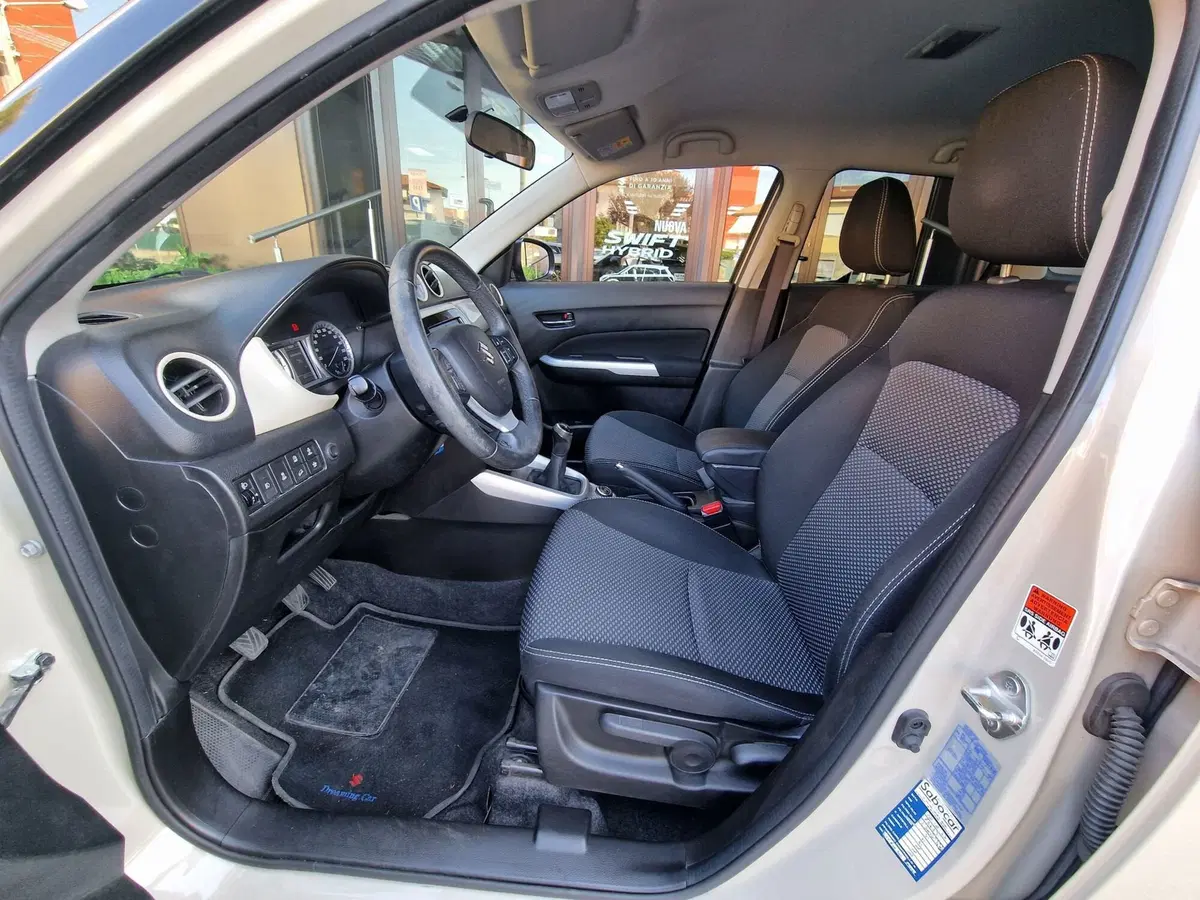 Suzuki Vitara usata a Milano (6)