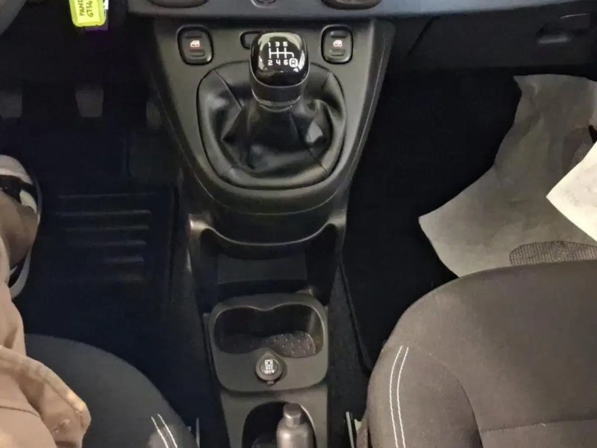 Fiat Panda Cross usata a Genova (16)