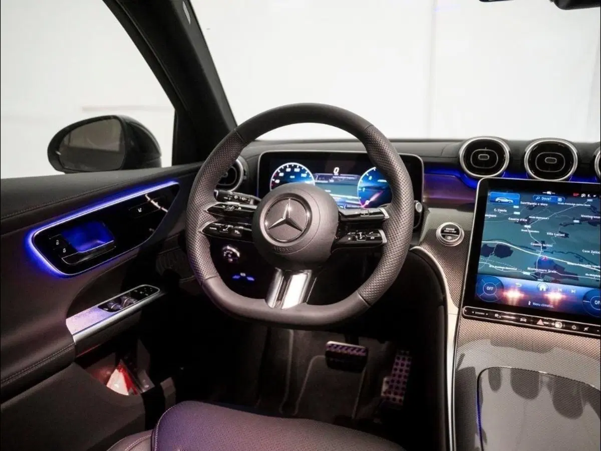 Mercedes-Benz GLC Coupé nuova a Ancona (18)