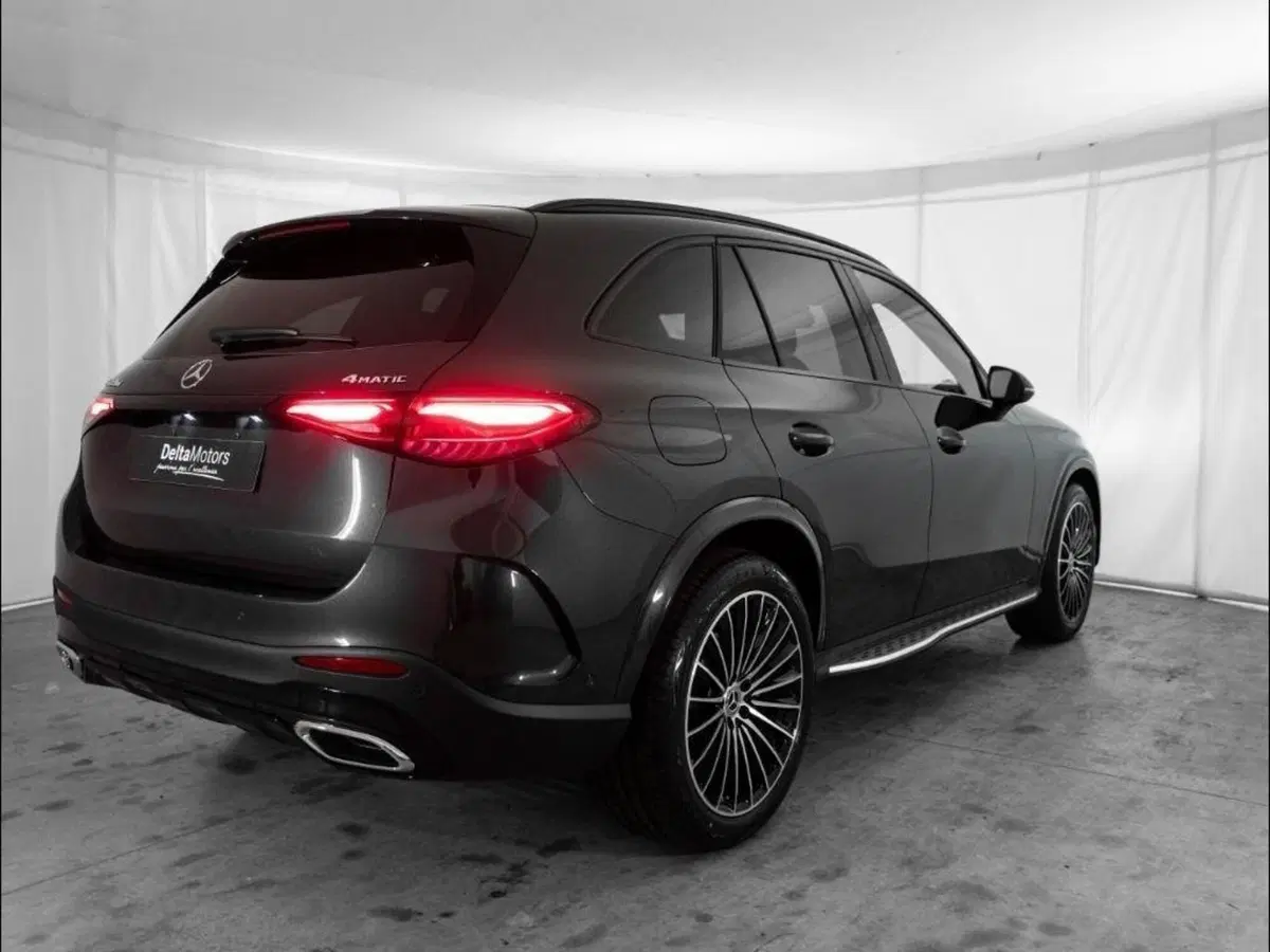 Mercedes-Benz GLC Coupé nuova a Ancona (4)
