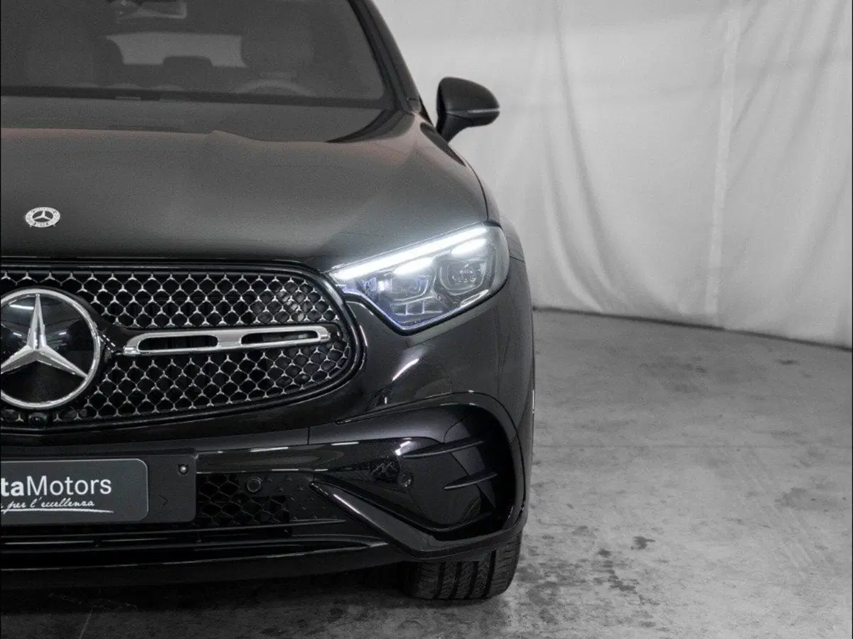 Mercedes-Benz GLC Coupé nuova a Macerata (7)