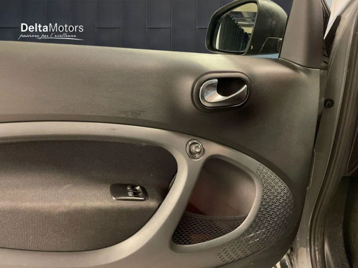 smart Fortwo usata a Ancona (17)