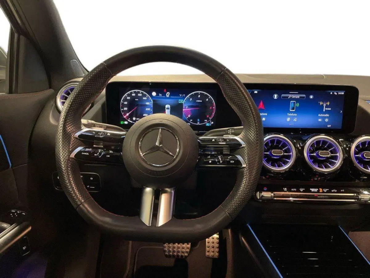 Mercedes-Benz GLA SUV usata a Ancona (11)