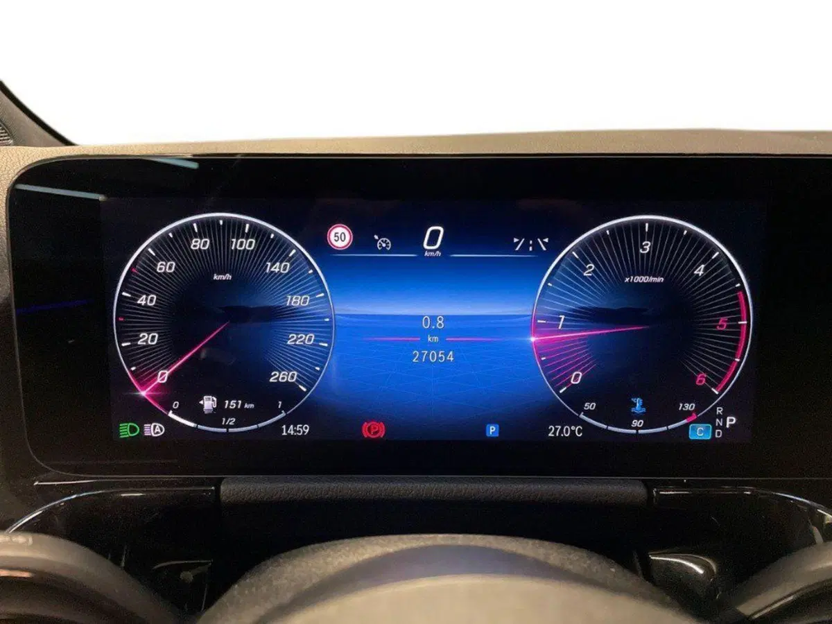 Mercedes-Benz GLA SUV usata a Ancona (9)