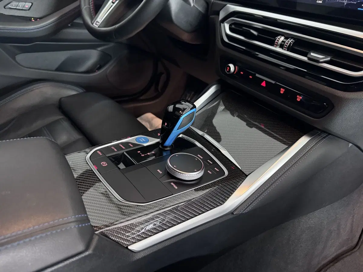 BMW i4 usata a Messina (15)