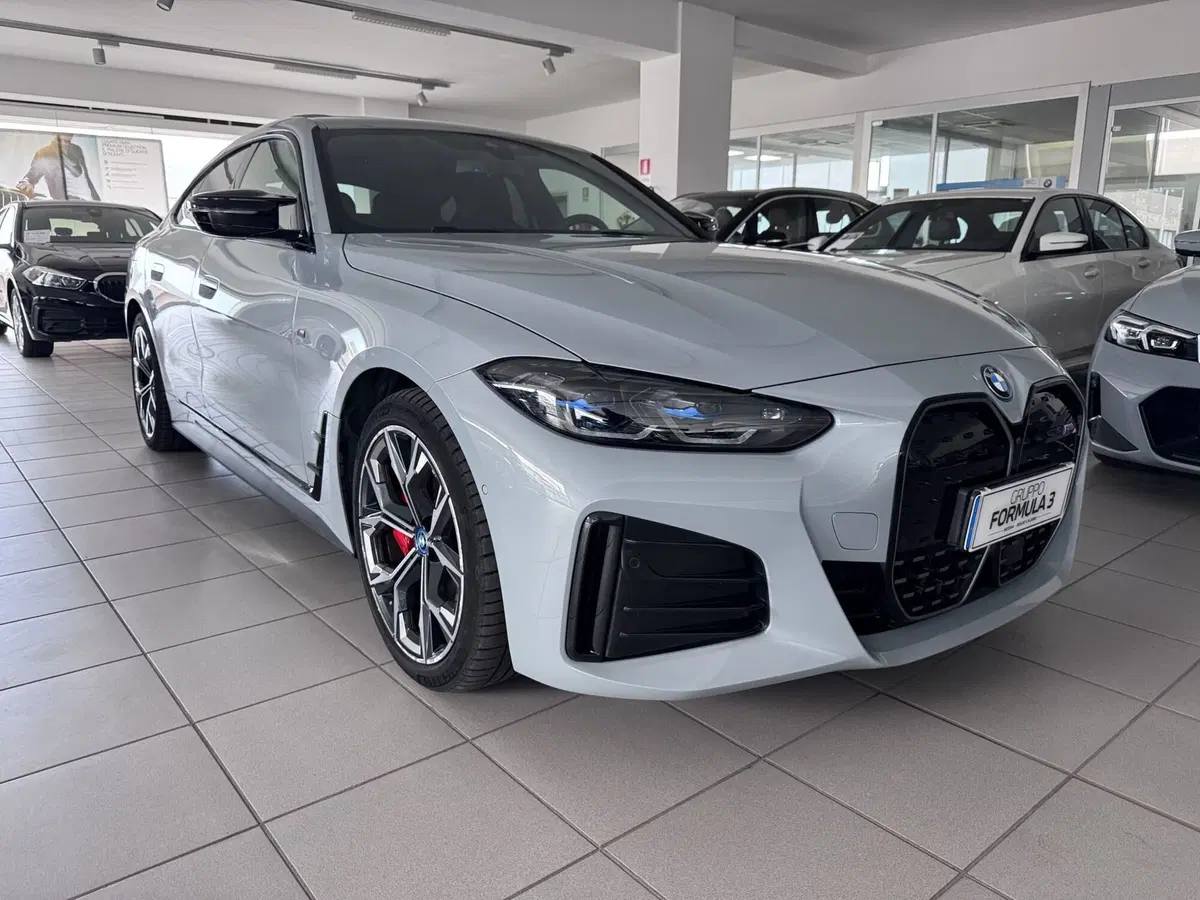 BMW i4 usata a Messina (2)