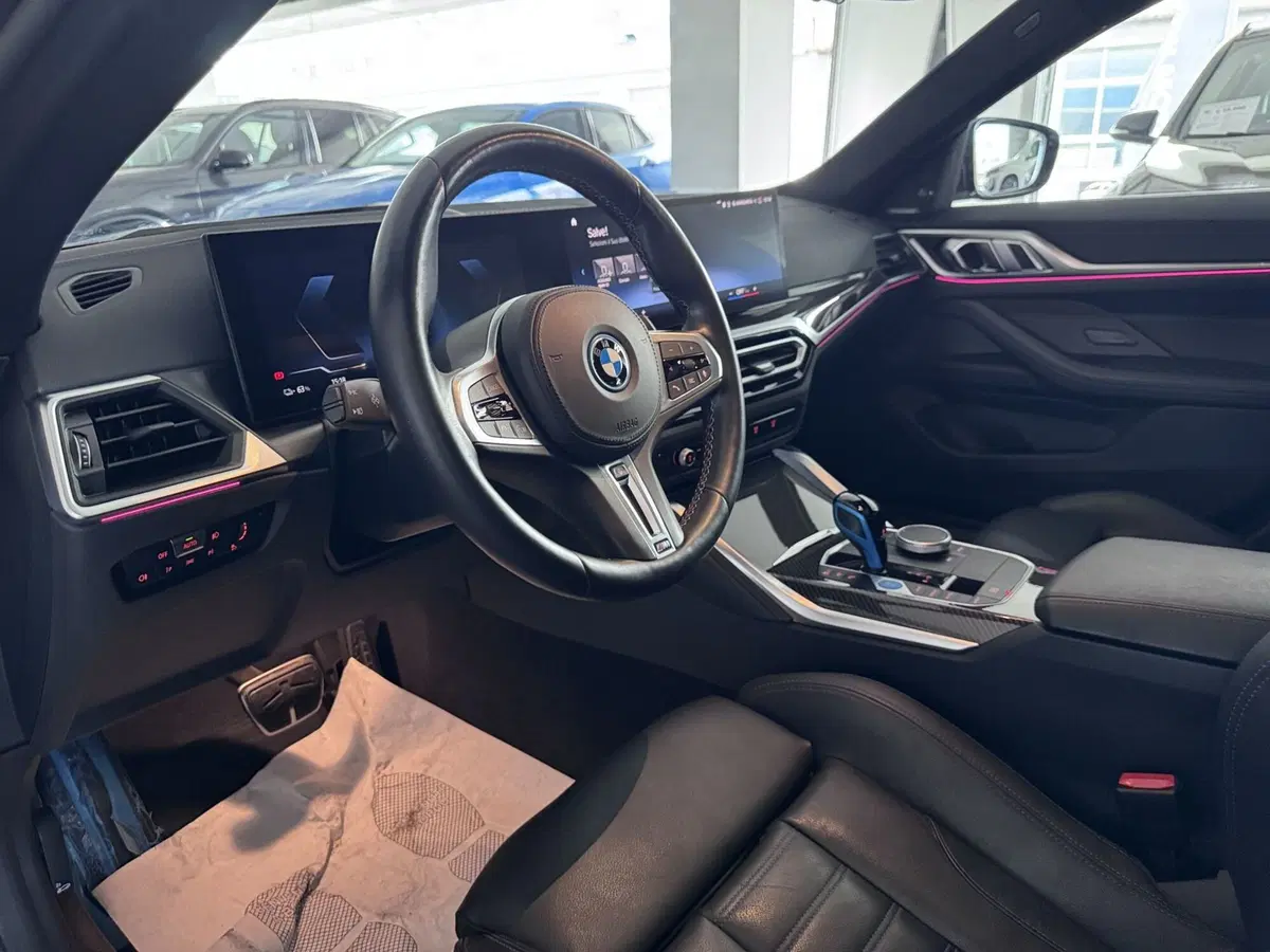 BMW i4 usata a Messina (8)