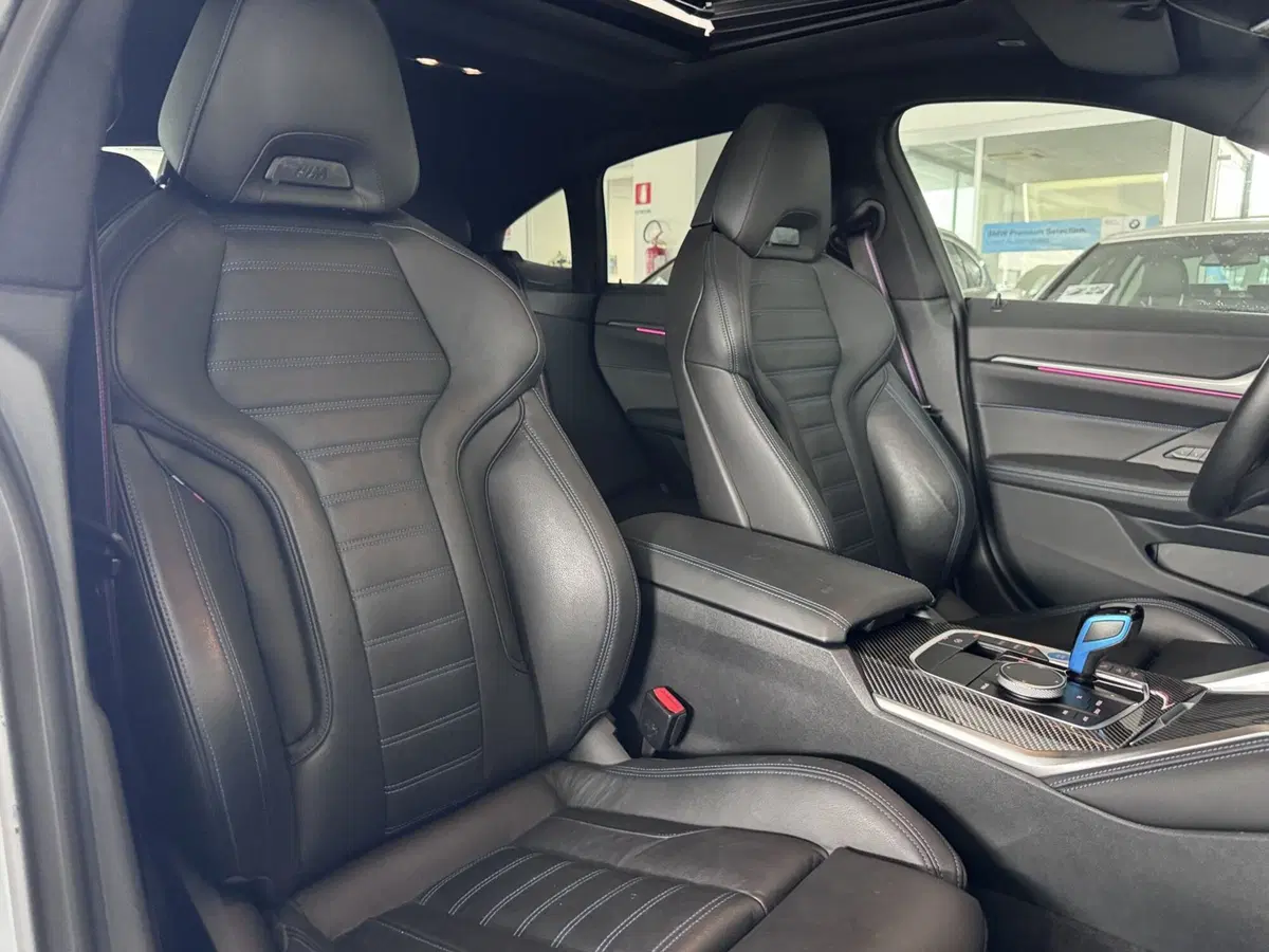 BMW i4 usata a Messina (9)