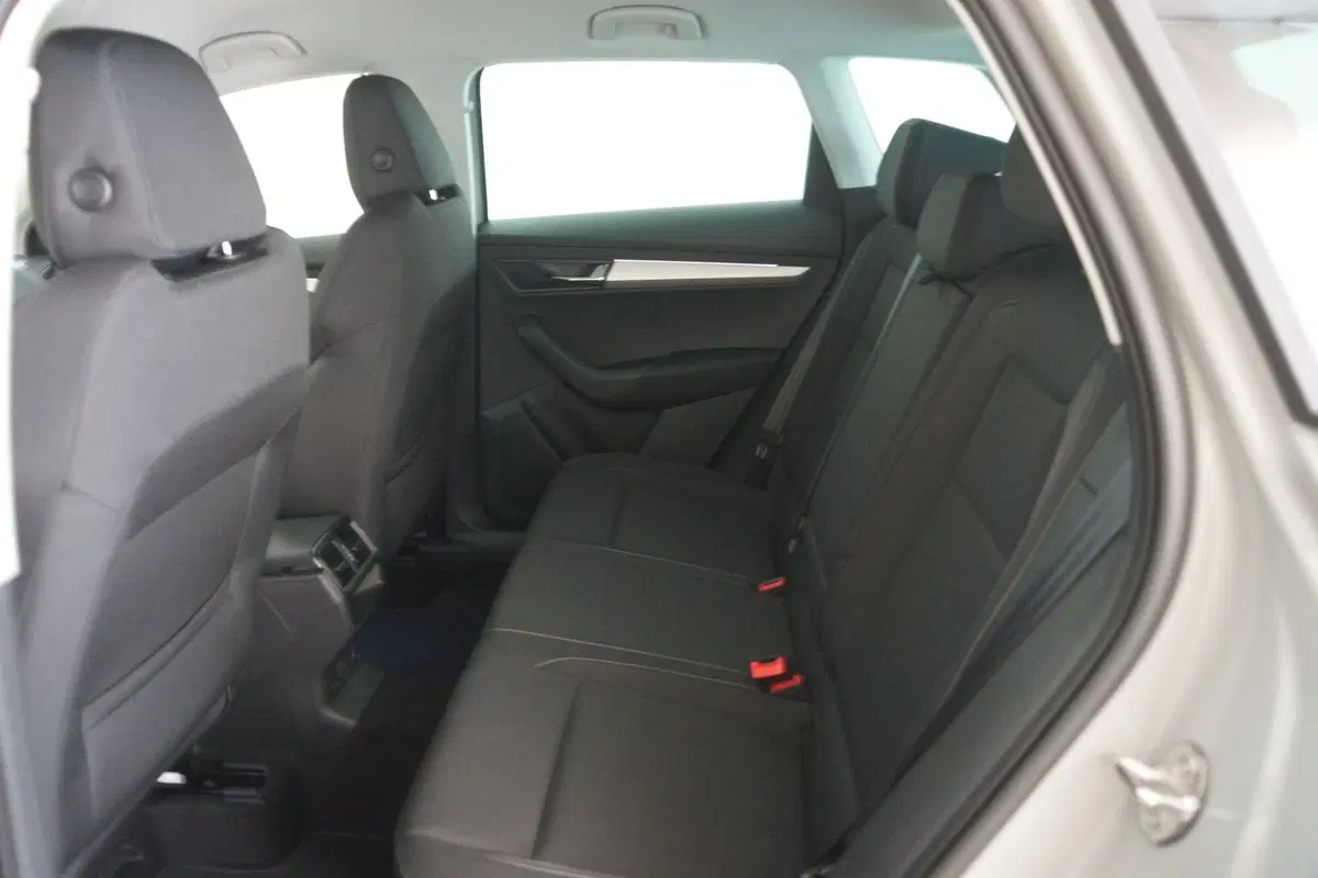 Skoda Karoq nuova a Torino (14)