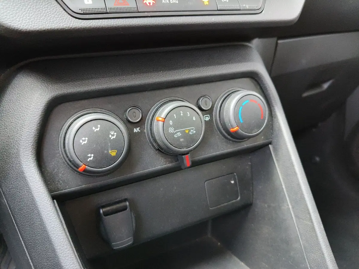 Dacia Sandero usata a Brescia (10)