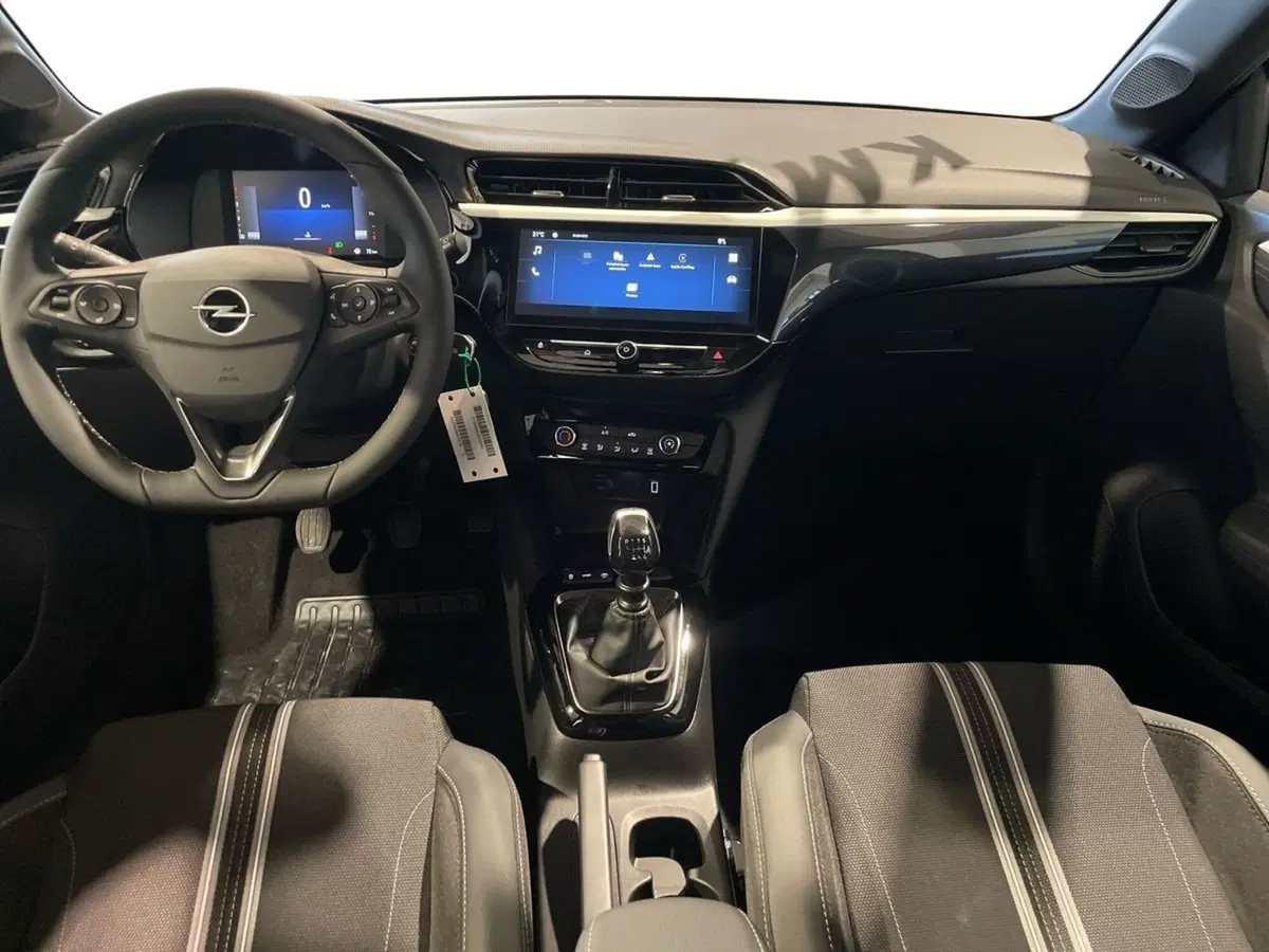 Opel Corsa nuova a Salerno (11)