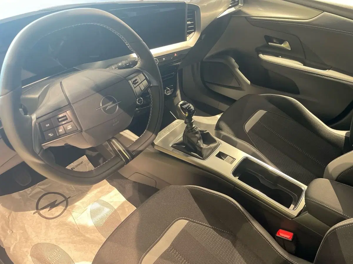 Opel Mokka nuova a Salerno (12)