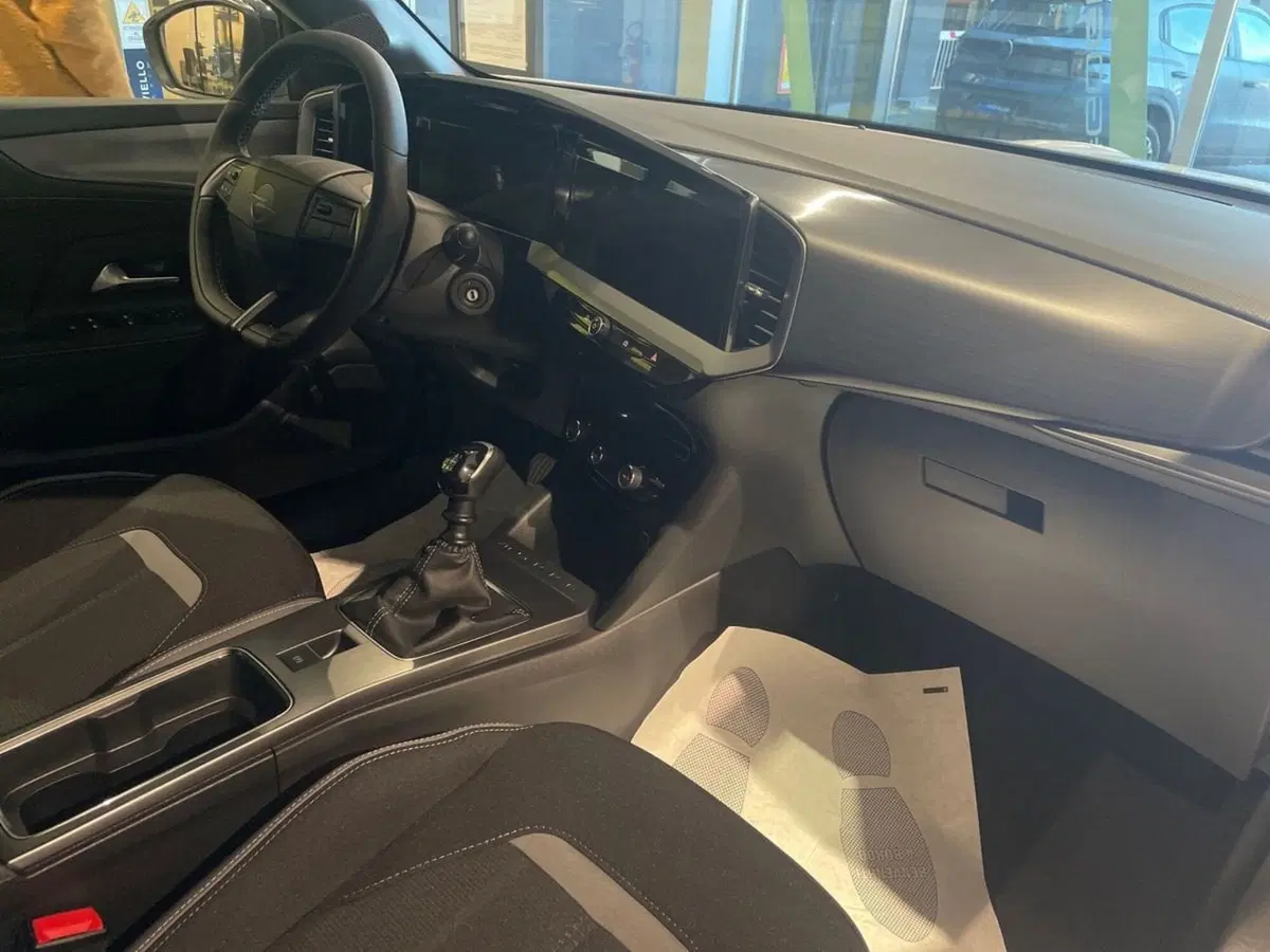 Opel Mokka nuova a Salerno (13)