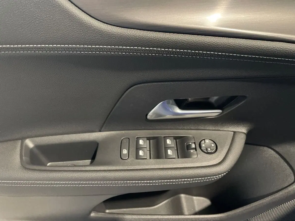 Opel Mokka nuova a Salerno (15)