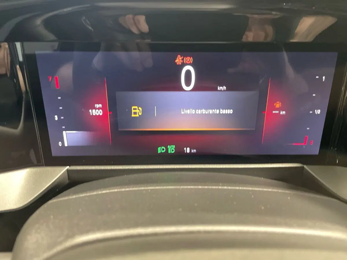 Opel Mokka nuova a Salerno (16)