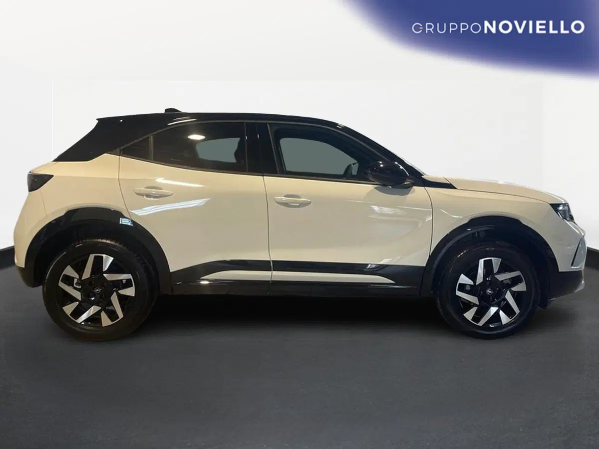 Opel Mokka nuova a Salerno (3)