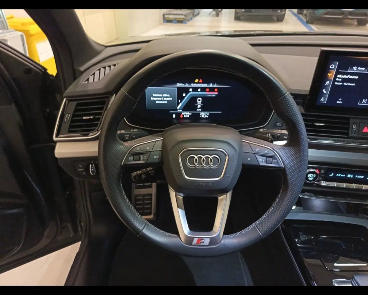 Audi Q5 Sportback usata a Caserta (20)