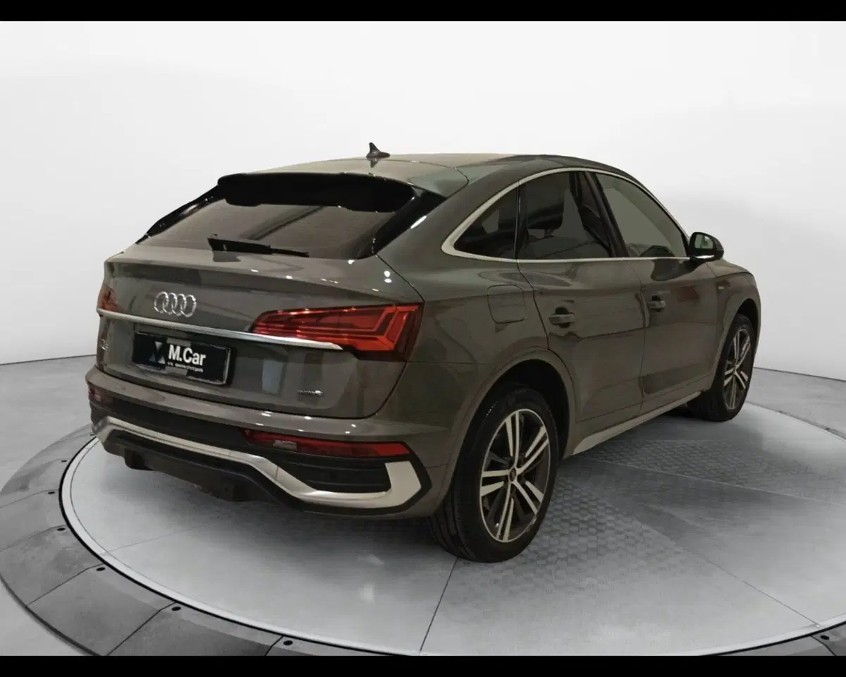 Audi Q5 Sportback usata a Caserta (5)