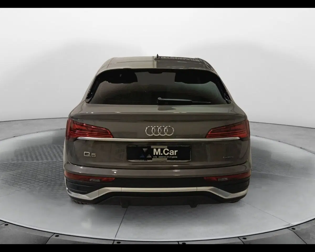 Audi Q5 Sportback usata a Caserta (6)