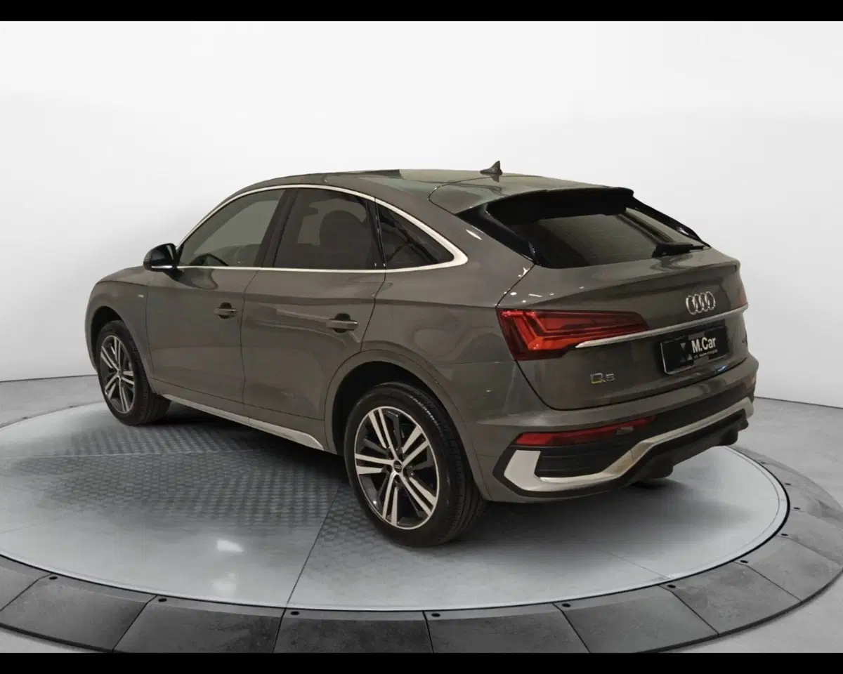 Audi Q5 Sportback usata a Caserta (7)